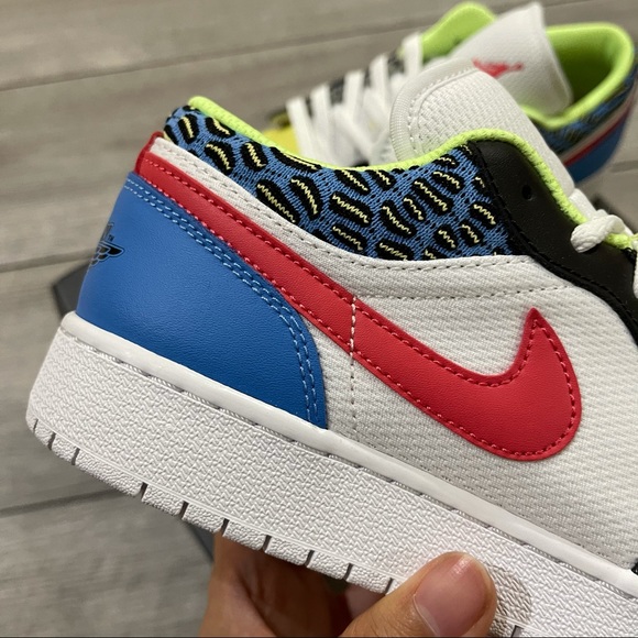 Air Jordan 1 Low Multi-Color GS - Picture 4 of 9